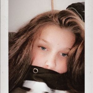 Meet your Posher, Joy